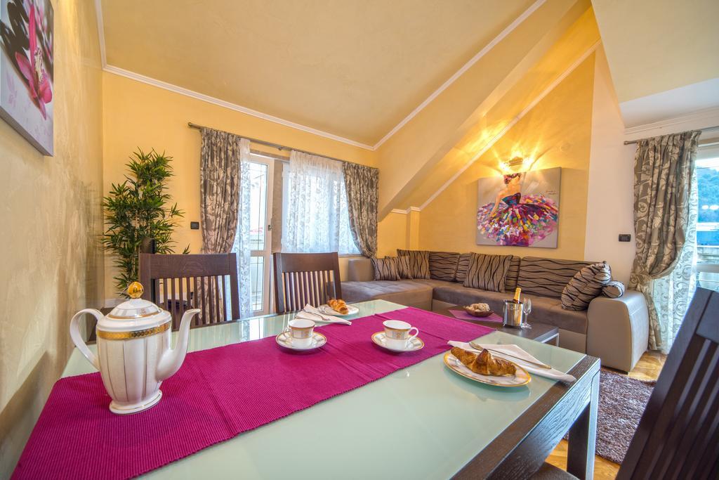 Apartments Anna Omis Luaran gambar