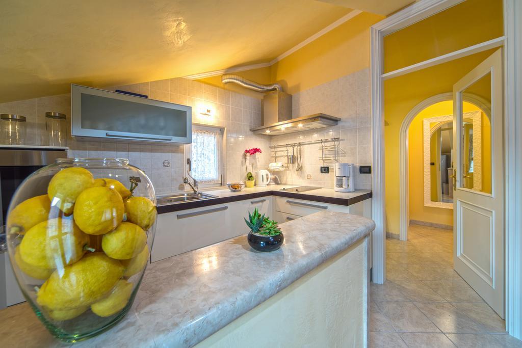 Apartments Anna Omis Luaran gambar